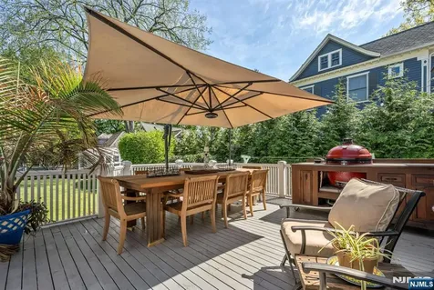 427 Spring Avenue Ridgewood NJ 07450