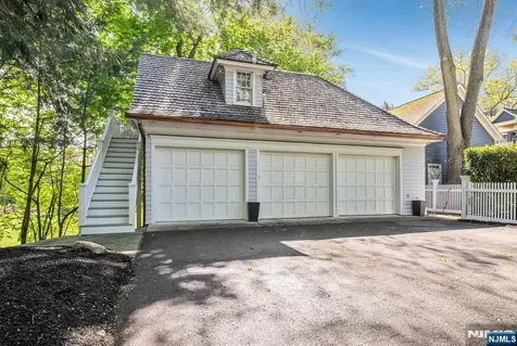 427 Spring Avenue Ridgewood NJ 07450