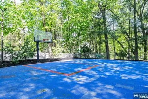 427 Spring Avenue Ridgewood NJ 07450