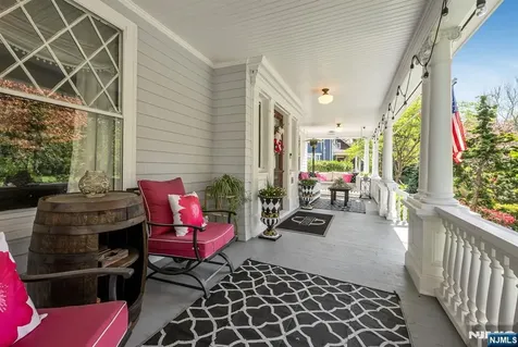 427 Spring Avenue Ridgewood NJ 07450