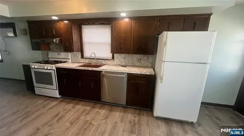281 Main Street East Rutherford NJ 07073