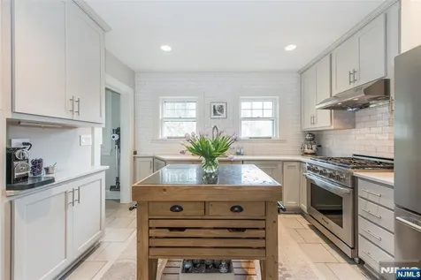 34 Oakwood Avenue Montclair NJ 07043
