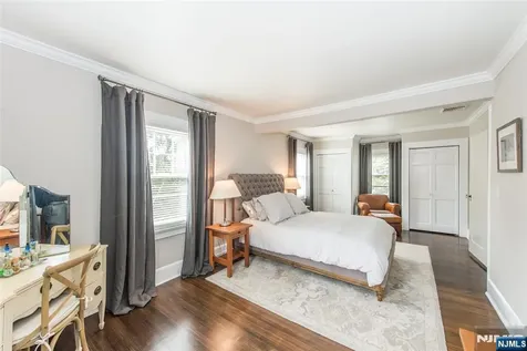 34 Oakwood Avenue Montclair NJ 07043