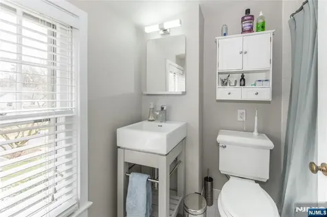 34 Oakwood Avenue Montclair NJ 07043