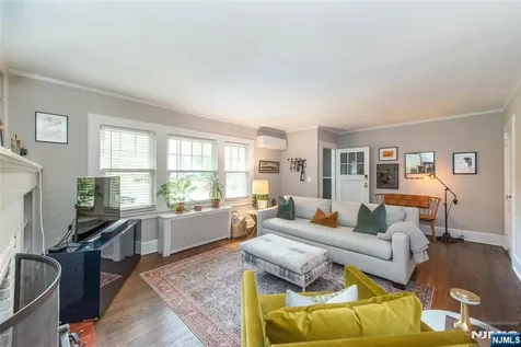 34 Oakwood Avenue Montclair NJ 07043