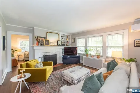 34 Oakwood Avenue Montclair NJ 07043