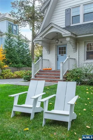 34 Oakwood Avenue Montclair NJ 07043