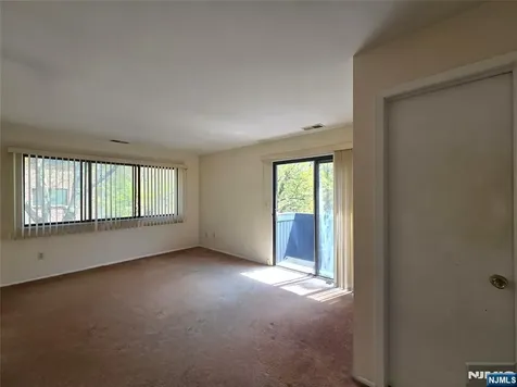 230 Indian Hollow Mahwah NJ 07430