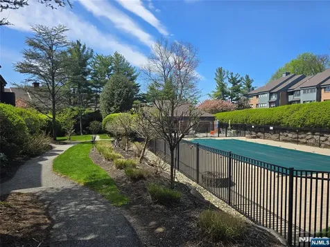 230 Indian Hollow Mahwah NJ 07430