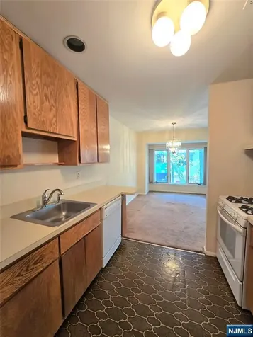 230 Indian Hollow Mahwah NJ 07430