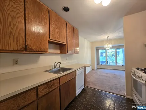 230 Indian Hollow Mahwah NJ 07430