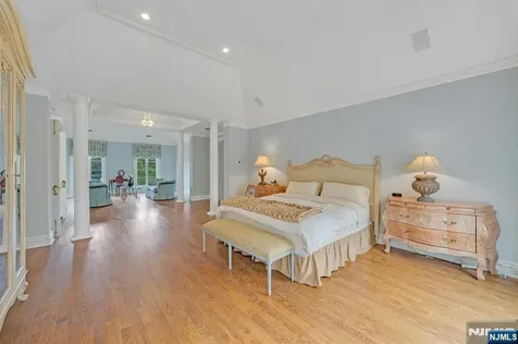 501 Timberline Drive Franklin Lakes NJ 07417