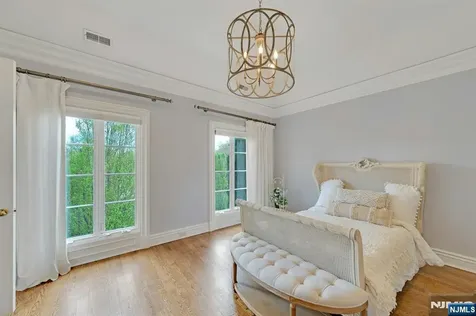 501 Timberline Drive Franklin Lakes NJ 07417