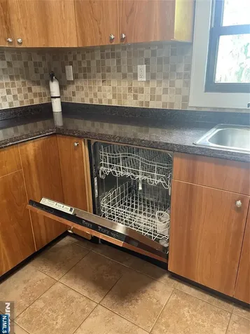 59 Elberon Avenue Hawthorne NJ 07506