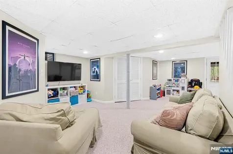 132 Maple Street Ramsey NJ 07446