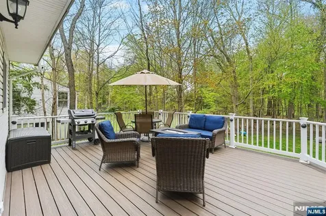 132 Maple Street Ramsey NJ 07446