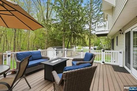 132 Maple Street Ramsey NJ 07446