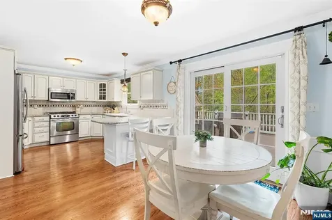 132 Maple Street Ramsey NJ 07446