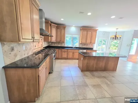 335 Bullard Avenue Paramus NJ 07652