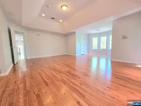 335 Bullard Avenue Paramus NJ 07652