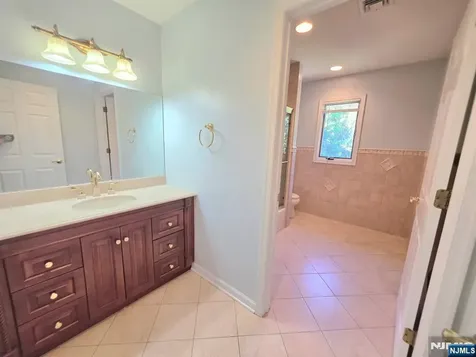 335 Bullard Avenue Paramus NJ 07652