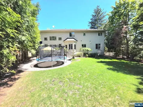 335 Bullard Avenue Paramus NJ 07652