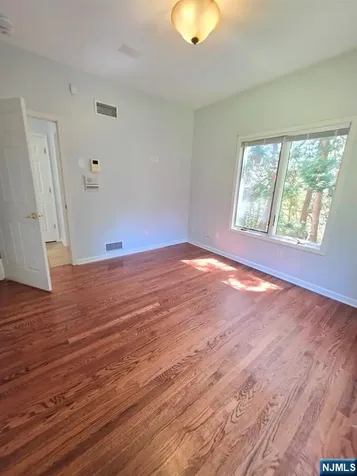 335 Bullard Avenue Paramus NJ 07652