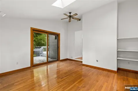 557 Monroe Court River Edge NJ 07661