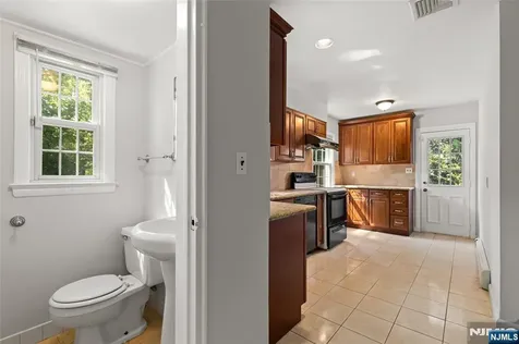 557 Monroe Court River Edge NJ 07661