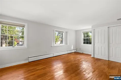 557 Monroe Court River Edge NJ 07661