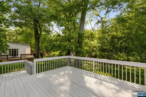 557 Monroe Court River Edge NJ 07661