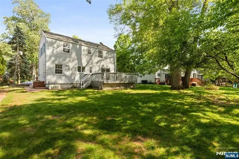 557 Monroe Court River Edge NJ 07661