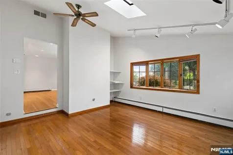 557 Monroe Court River Edge NJ 07661