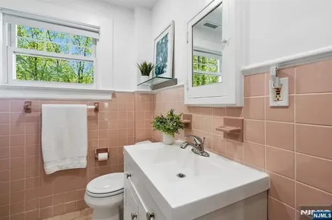 16 Duryea Road Montclair NJ 07043