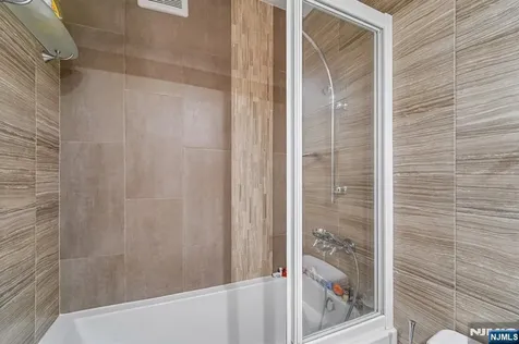 200 Winston Cliffside Park NJ 07010
