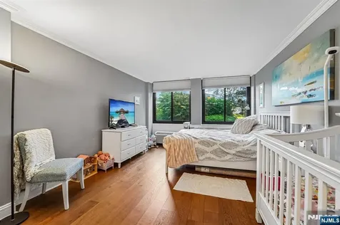 200 Winston Cliffside Park NJ 07010
