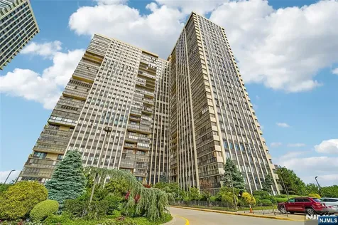 200 Winston Cliffside Park NJ 07010