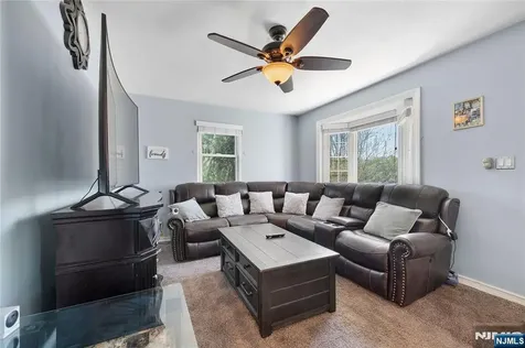 9 Leopold Terrace Clifton NJ 07011