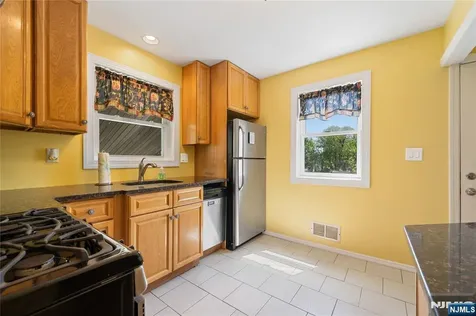 9 Leopold Terrace Clifton NJ 07011