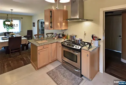 585 Monroe Place Ridgefield NJ 07657