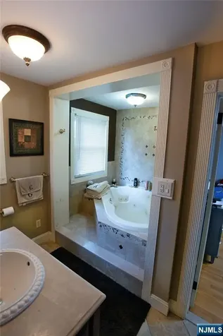 585 Monroe Place Ridgefield NJ 07657