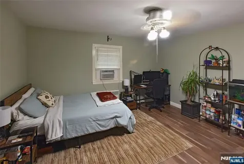 585 Monroe Place Ridgefield NJ 07657