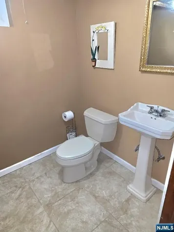 585 Monroe Place Ridgefield NJ 07657