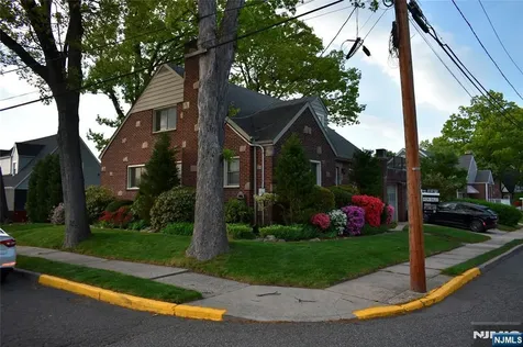 585 Monroe Place Ridgefield NJ 07657