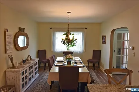 585 Monroe Place Ridgefield NJ 07657