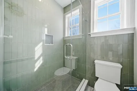 28 1/2 Irving Street Montclair NJ 07042