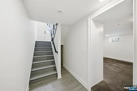 28 1/2 Irving Street Montclair NJ 07042