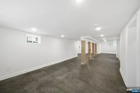 28 1/2 Irving Street Montclair NJ 07042
