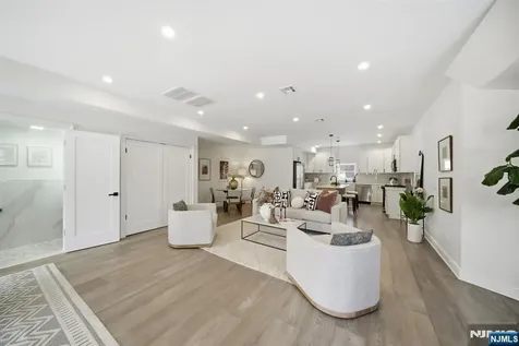 28 1/2 Irving Street Montclair NJ 07042