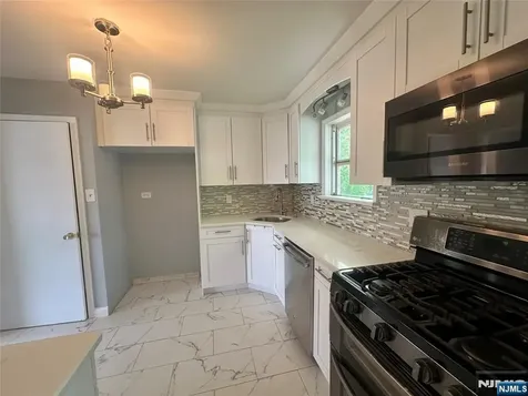 43 Bender Drive Clifton NJ 07013